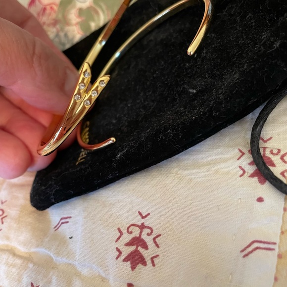 🏝️Big $10 Sale!🏝️Michelle Campbell Gold Bracelets - Picture 3 of 4